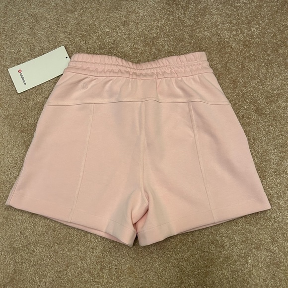 NWT Lululemon Softstreme High Rise Short 4” - Flush Pink - Size 2 - Picture 8 of 11